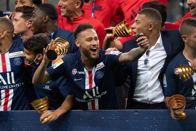 姜伟泽26分布莱克尼空砍48分 吉林力克同曦