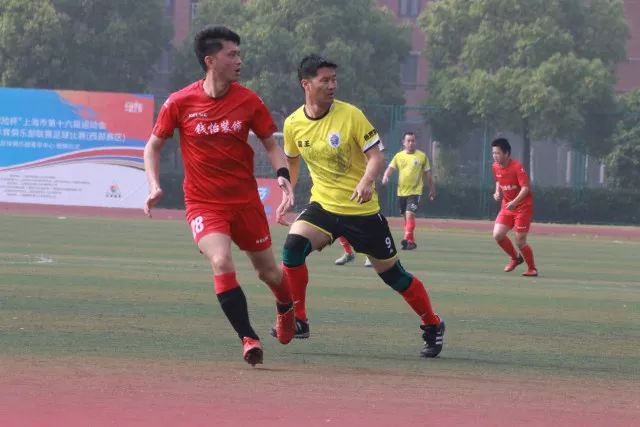 曼城15轮后排第4 上赛季同期也是第4但最终夺冠